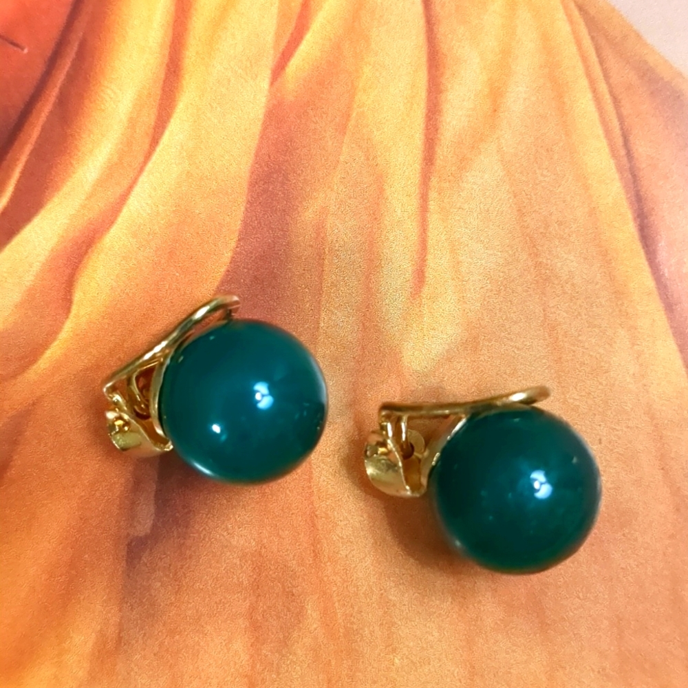 (FIND)JADE EARRINGS - Picture 3 of 5